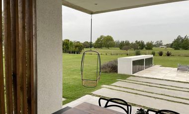 Casa En Venta La Primavera De Lujan Club De Campo