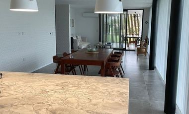 Casa En Venta La Primavera De Lujan Club De Campo