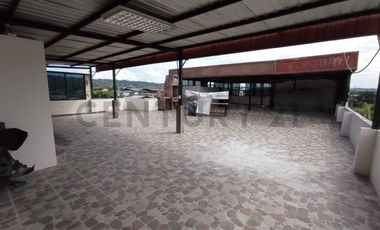 En Venta Edificio 1105m2 Tena Centro