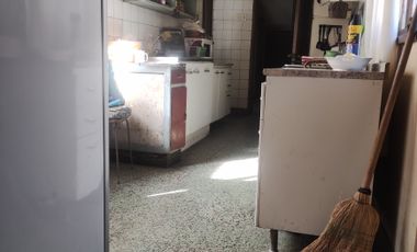VENTA GRAN CASA PARA REMODELAR GRAN TERRENO