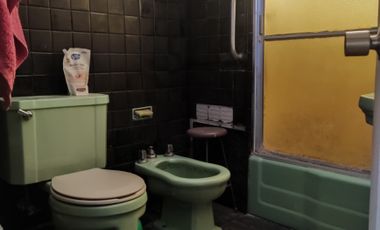 VENTA GRAN CASA PARA REMODELAR GRAN TERRENO