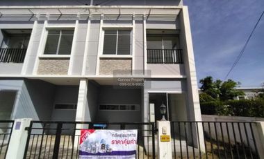 FOR SELL Townhouse/Townhome  Metrotown 3 Huai Wang Nong  CX-121926