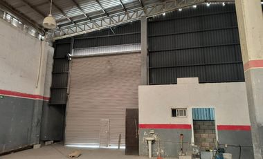 BODEGA EN RENTA EFRENTE AL MANTO DE LA VIRGEN EN TORREON, COAHUILA.