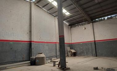 BODEGA EN RENTA EFRENTE AL MANTO DE LA VIRGEN EN TORREON, COAHUILA.