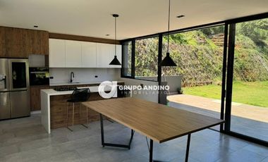 ARRIENDO de CASAS en GIRON