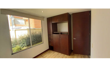 Vendo apartamento primer piso  en conjunto cerrado en Chía