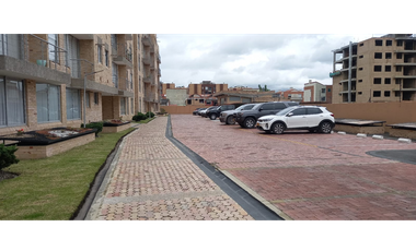 Vendo apartamento primer piso  en conjunto cerrado en Chía