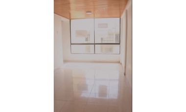 VENDO APARTAMENTO OPORTUNIDAD PARAISO  180 MILLONES 3 HAB 5 PISO