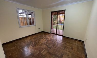 Valor Conversable! Elegante Chalet 3 Dorm, 3 Baños, Piscina. Barrio Residencial - Ñuñoa