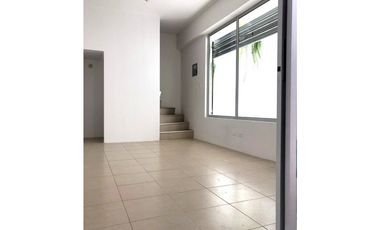 PASE COMERCIAL CON 8 LOCALES EN VENTA LA LIBERTAD SANTA ELENA