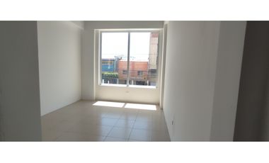 PASE COMERCIAL CON 8 LOCALES EN VENTA LA LIBERTAD SANTA ELENA