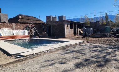 VENTA DE LOTE  QUINCHO Y PILETA EN LAS COMPUERTAS
