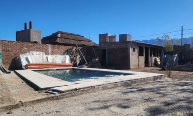VENTA DE LOTE  QUINCHO Y PILETA EN LAS COMPUERTAS