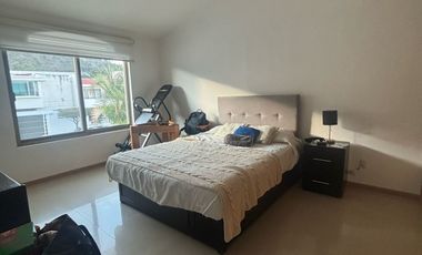 CASA EN VENTA EL PALOMAR JOCKEY CLUB