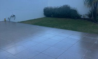 CASA EN VENTA EL PALOMAR JOCKEY CLUB