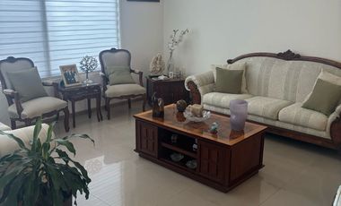 CASA EN VENTA EL PALOMAR JOCKEY CLUB