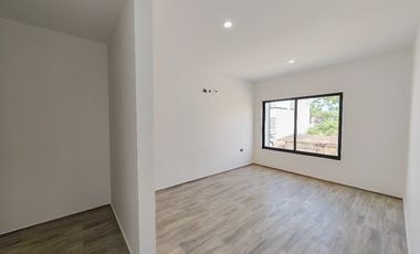 MODERNA CON ESPACIOS AMPLIOS !!