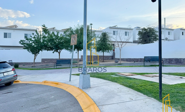 Casa en venta en Saratoga Residencial frente a parque