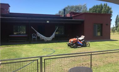 Casa en Venta Estancia Las Lilas 5 dormitorios