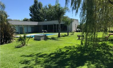 Casa Ideal en Comarcas de Lujan Barrio San Roque