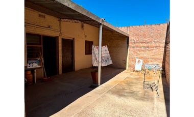 CASA DE 2 DORMITORIOS - B° 300 VIVIENDAS