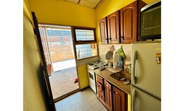 CASA DE 2 DORMITORIOS - B° 300 VIVIENDAS