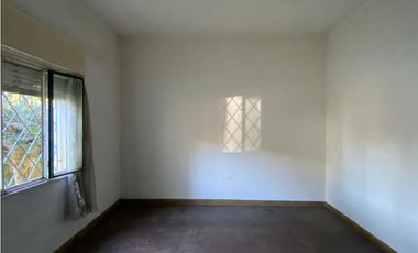 Casa en venta - Laguna al 800, Ituzaingó Sur.
