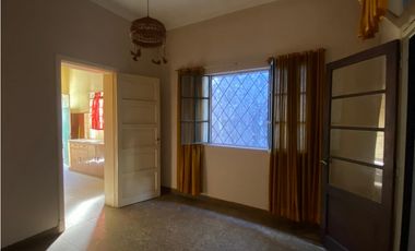 Casa en venta - Laguna al 800, Ituzaingó Sur.