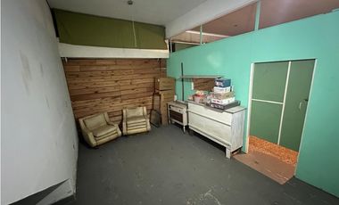 Local en VENTA, 24 de Octubre 1083 Ituzaingó Sur.