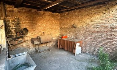 Local en VENTA, 24 de Octubre 1083 Ituzaingó Sur.