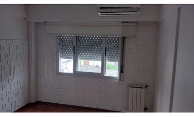 DEPARTAMENTO 3 amb en VENTA, Castelar Sur