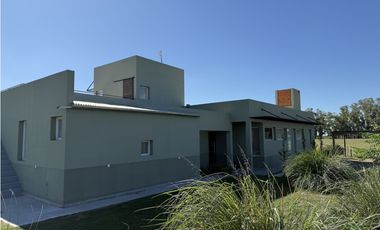 Hermosa Casa de Campo en Venta