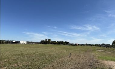 Lote en venta de 9386 m2 en Chacras de San Andrés Villa Ruiz