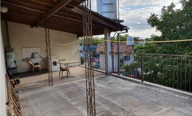 Casa en Blas Parera 1977 - Ituzaingó Sur