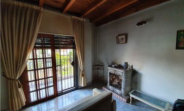 Casa en Blas Parera 1977 - Ituzaingó Sur