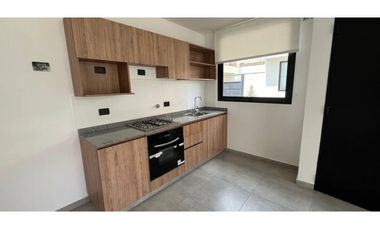 DUPLEX EN VENTA , Monteverde al 800,  Castelar