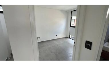 DUPLEX EN VENTA , Monteverde al 800,  Castelar