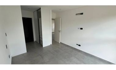 DUPLEX EN VENTA , Monteverde al 800,  Castelar