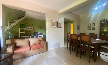 Casa en venta en Casacuberta al 1100, Castelar Sur.