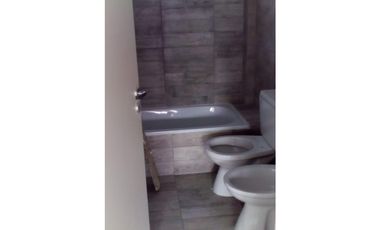 Departamento monoambiente con cochera /  J. J. Valle 282 - Morón