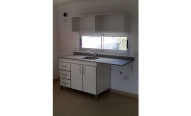 Departamento monoambiente con cochera /  J. J. Valle 282 - Morón