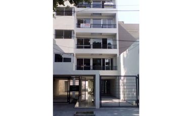 Departamento monoambiente con cochera /  J. J. Valle 282 - Morón
