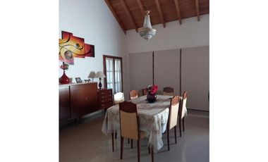 Venta Casa 5 ambientes - Barrio San Patricio