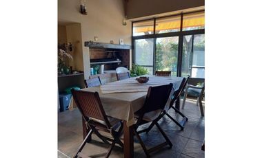 Venta Casa 5 ambientes - Barrio San Patricio