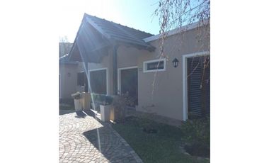 Venta Casa 5 ambientes - Barrio San Patricio
