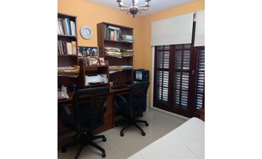 Venta Casa 5 ambientes - Barrio San Patricio
