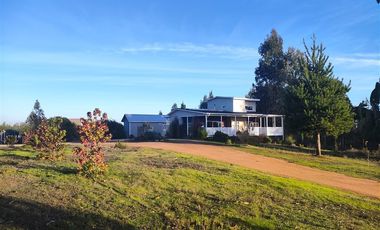 Casa en Venta en Camino del Medio Km 9