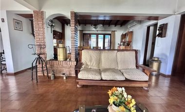 Vendemos casa en el Corazón de Maipu