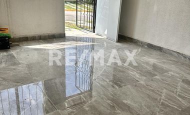 CASA EN RENTA - (3)