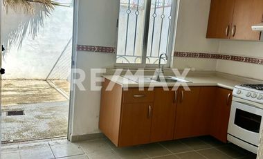 CASA EN RENTA - (3)